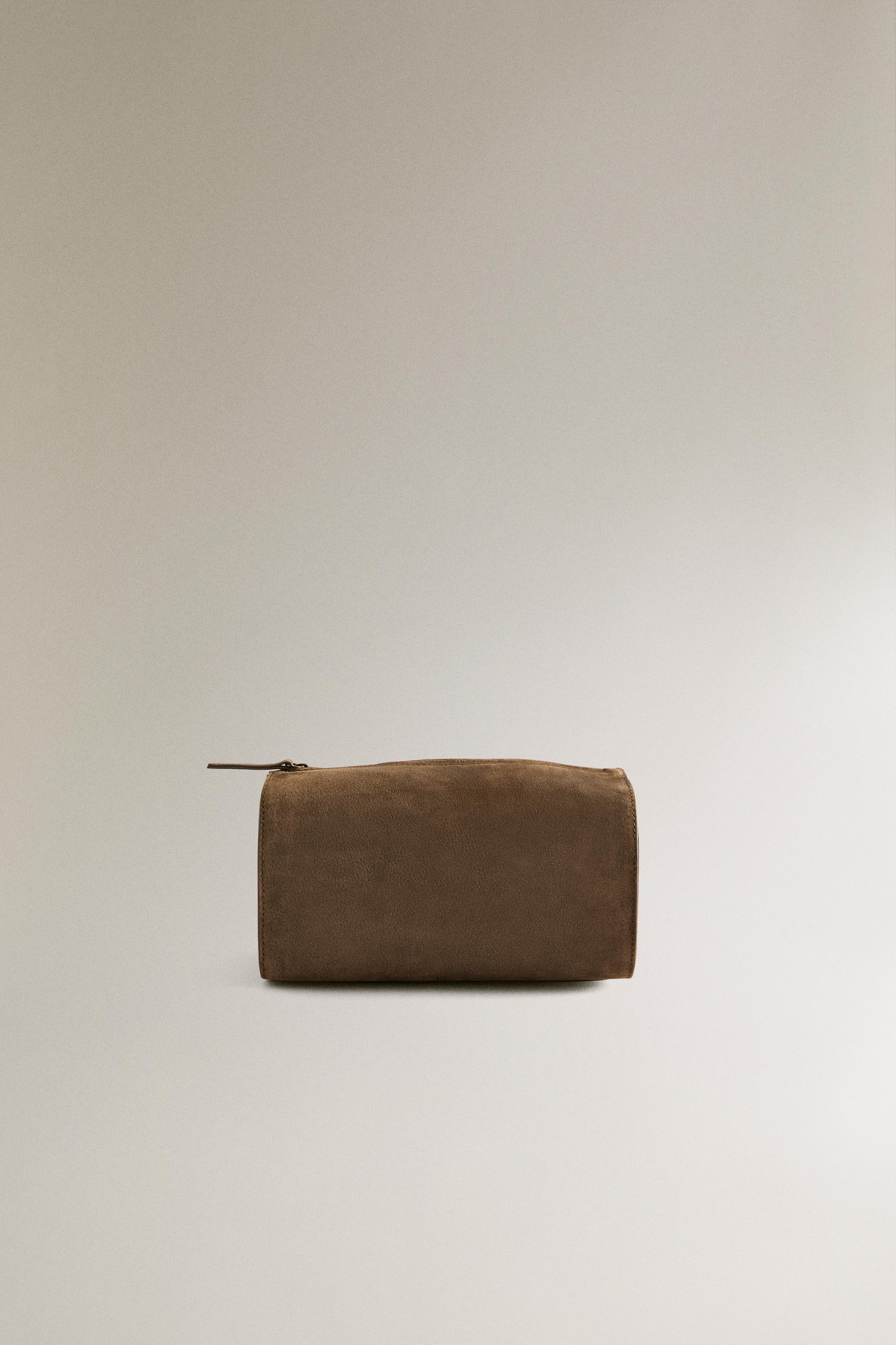 LEATHER MAKEUP BAG